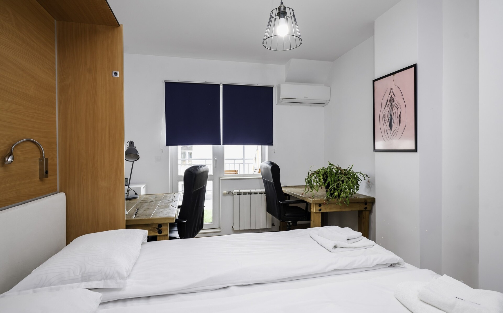 Charming & Cozy 2BD Apartment with Natural Light 12 Flat Manager Booking