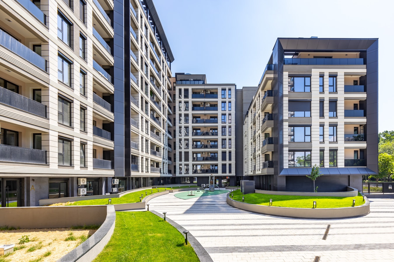 Lauta Park - 1BD with balcony 2 Flat Manager Booking
