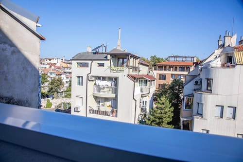Colorful 1-BDR Apartment - Top center of Burgas 12 Flataway