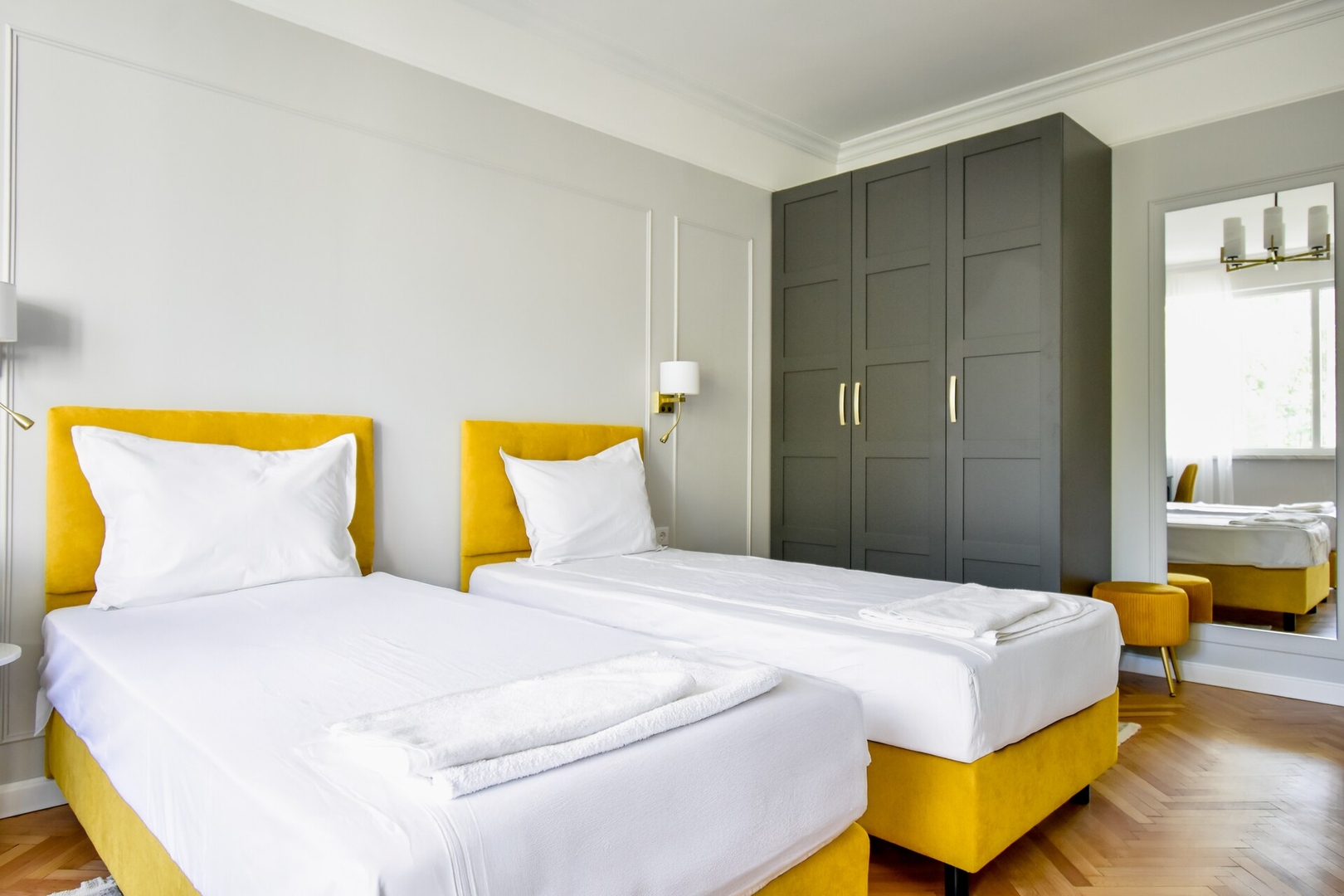 Stylish 2BD with Balcony & Desk near Vitosha Blvd 10 Flat Manager Booking