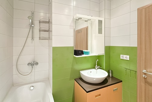 Modern 2BD Flat in Central Sofia + Workspace 13 Flat Manager Booking