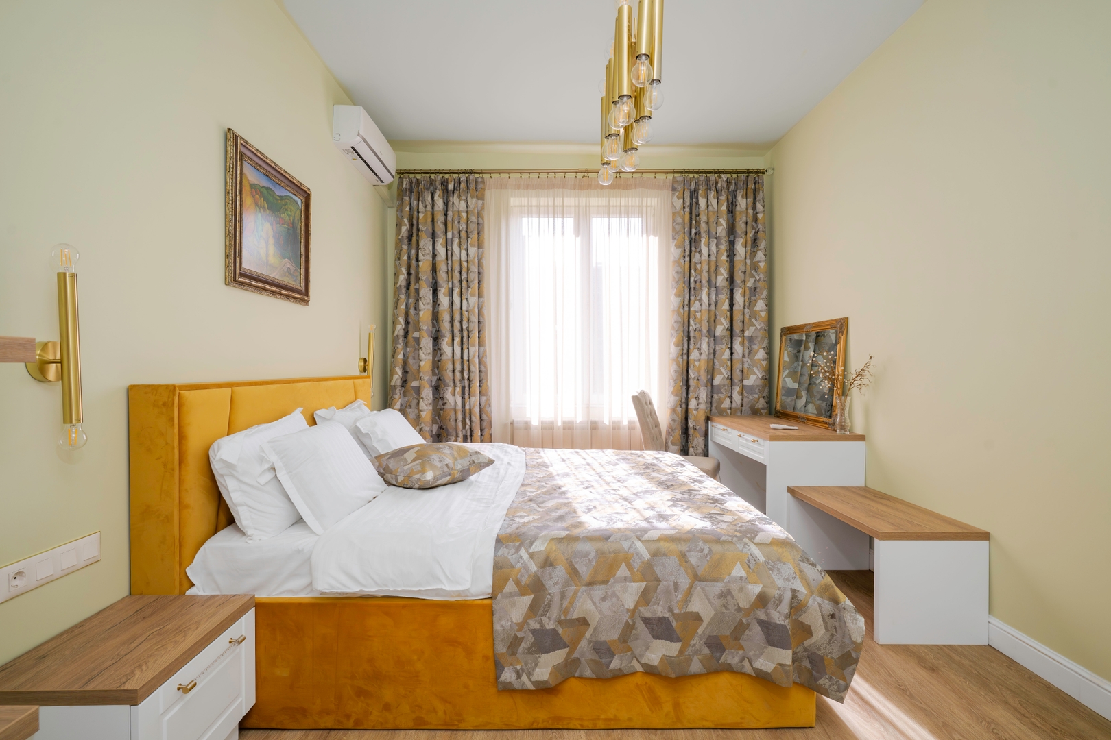 Urban Charm & Comfort: Chic 2BD in Prime Location 2 Flat Manager Booking