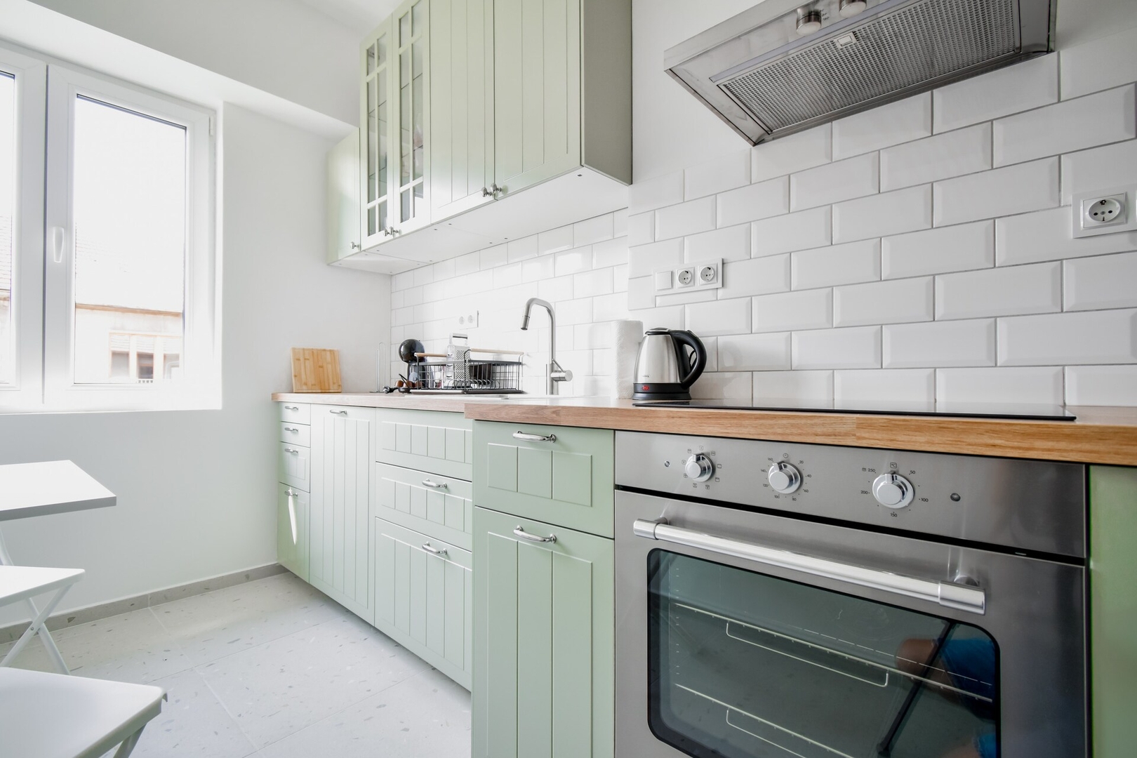 Scandinavian Charm - Central 1BD with Desk 2 Flat Manager Booking