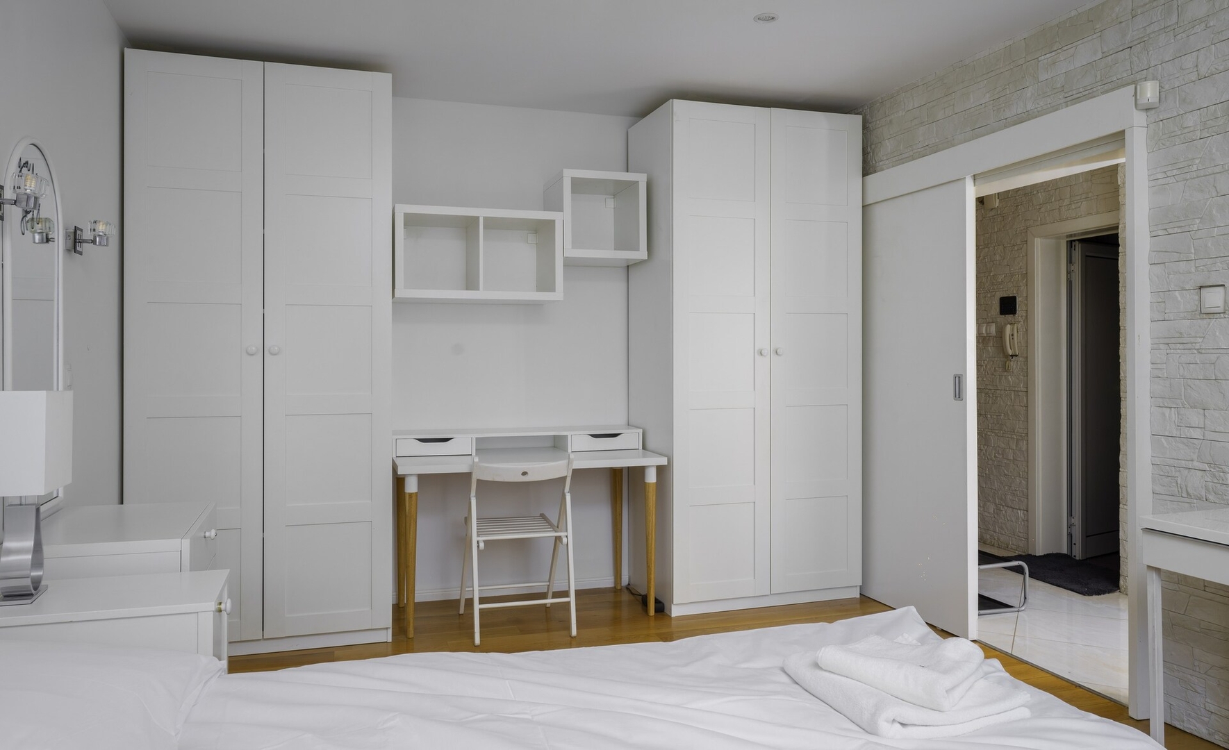 Bright & Cozy 1BD Apartment close to South Park 11 Flat Manager Booking