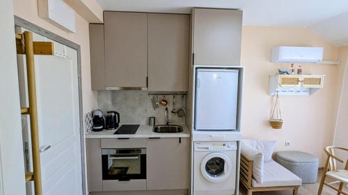 Stylish Studio 100m from Smokinya/Kavatsi Beach 8 Flat Manager Booking