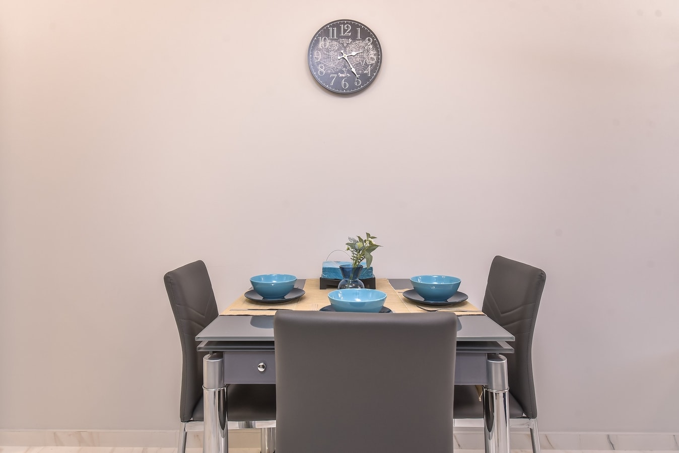 Stylish Residential Flat ~ with Parking & Balcony 10 Flat Manager Booking