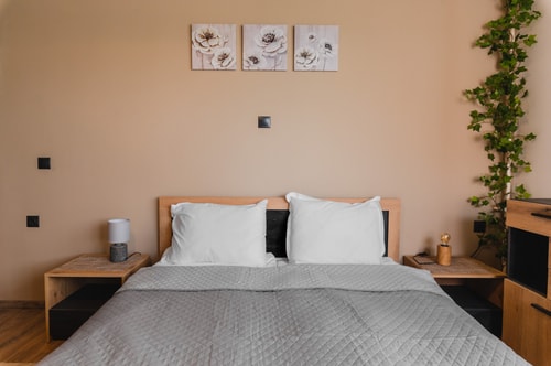 Eagles' Bridge ~ 1BD flat with desk 2 Flat Manager Booking