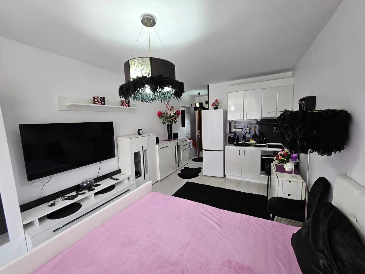 Romantic Sensual Retreat Studio by Flat Manager 2 Flat Manager Booking