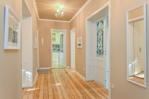 Spacious vintage 2BR, 2bath apartment 4 Flat Manager Booking