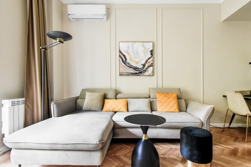 Designer 2BD Apt next to Eagle's Bridge 0 Flat Manager Booking