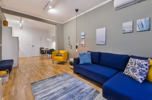 Pieces of Nature in a Stylish One-bedroom Flat 9 Flat Manager Booking