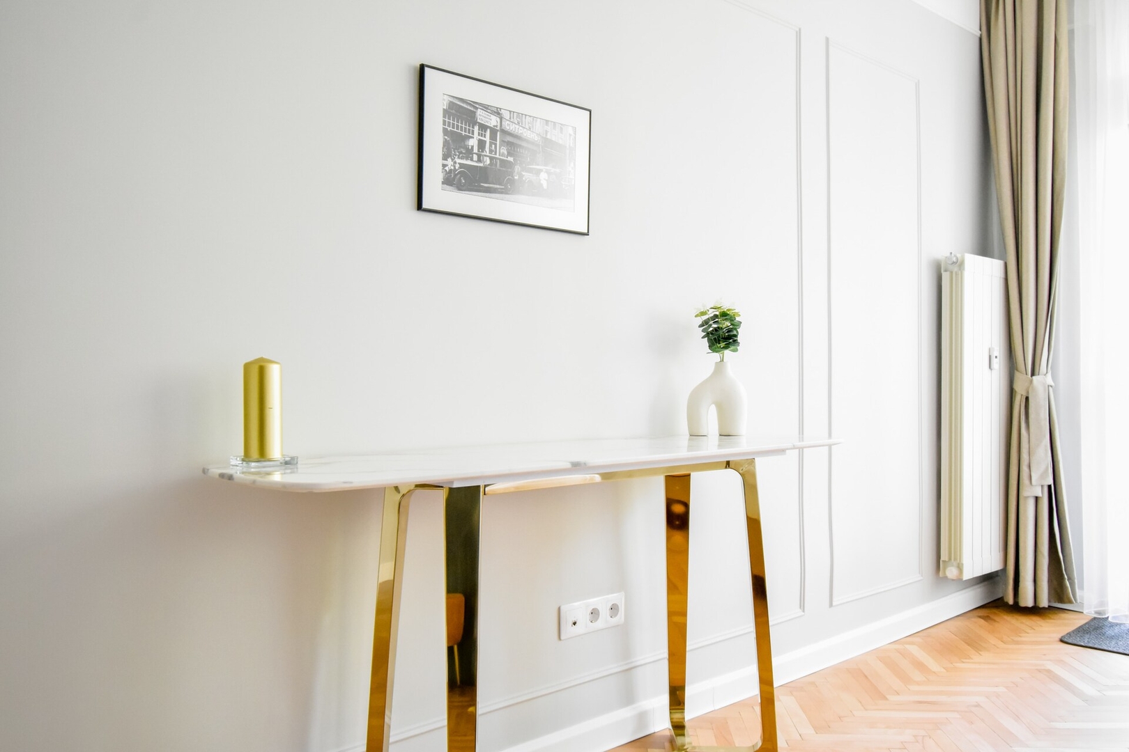 Stylish 2BD with Balcony & Desk near Vitosha Blvd 15 Flat Manager Booking