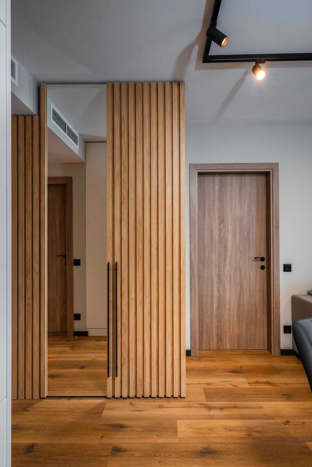 Aviva Living - 1BD Apartment 8 Flat Manager Booking