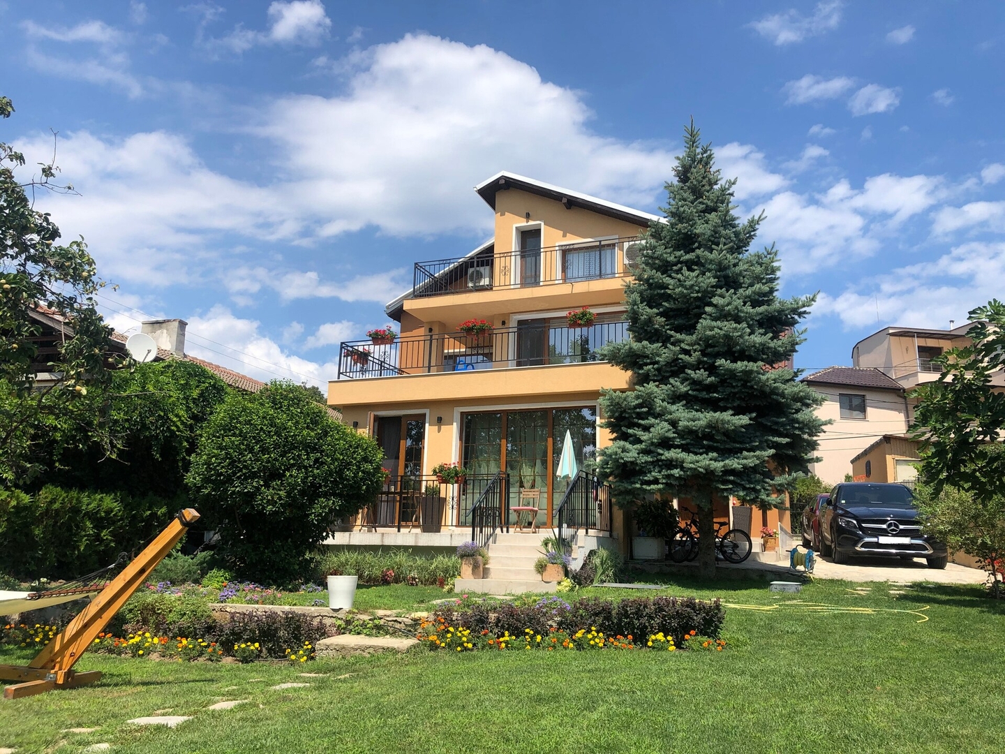 Modern Villa with Garden in Evksinograd, Varna Flat Manager Booking