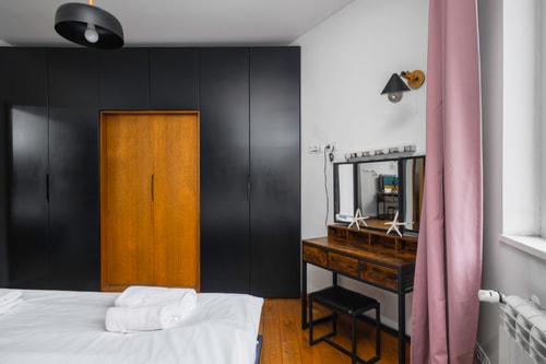 Central Sanctuary 3BD 16 Flat Manager Booking
