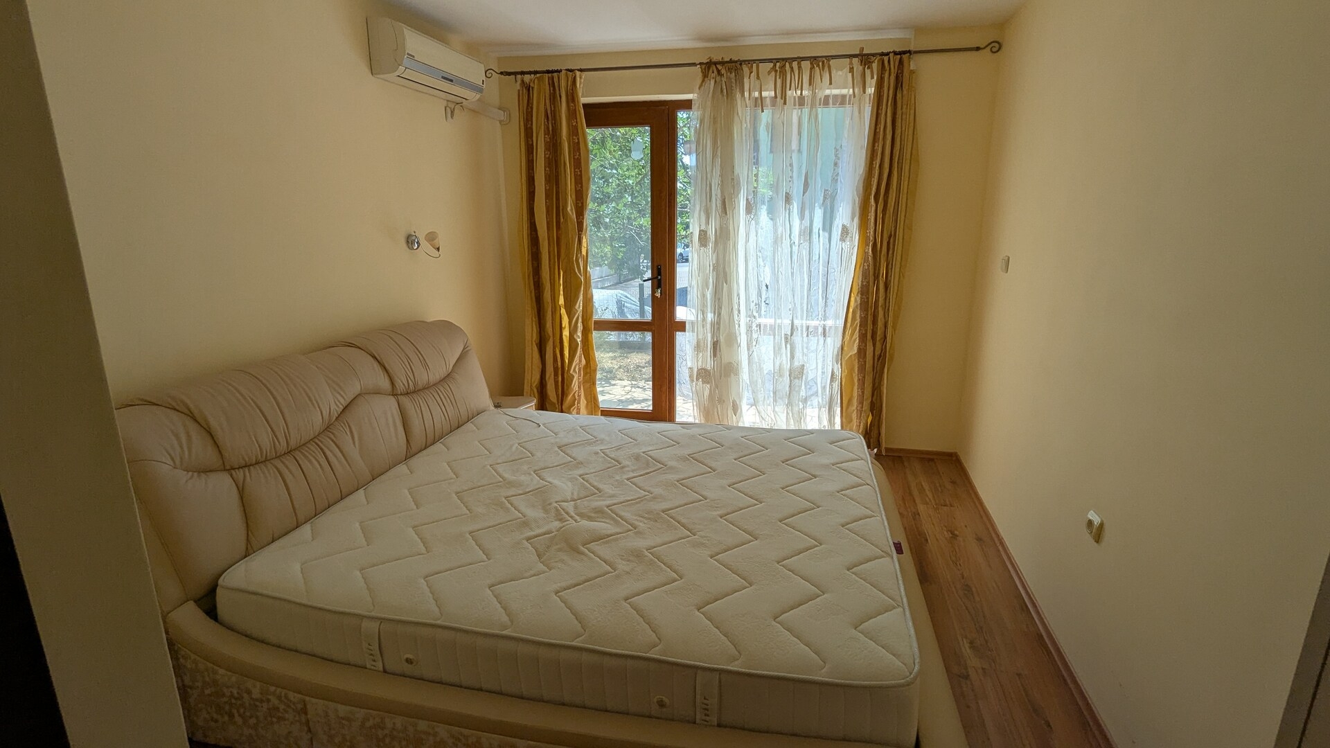 The Family Courtyard - Spacious 3BD Apartment 2 Flat Manager Booking