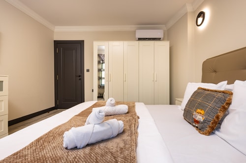 Central Apartments with Garden view - Apt No. 5 13 Flat Manager Booking