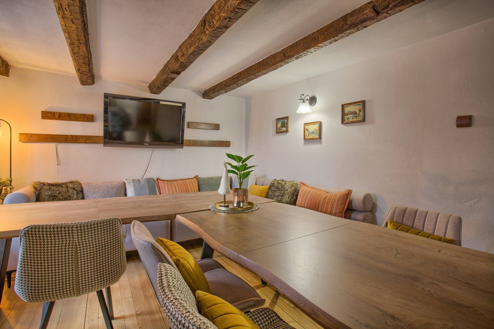 8BD Retreat in Bansko: Comfort & Mountain Charm 5 Flat Manager Booking