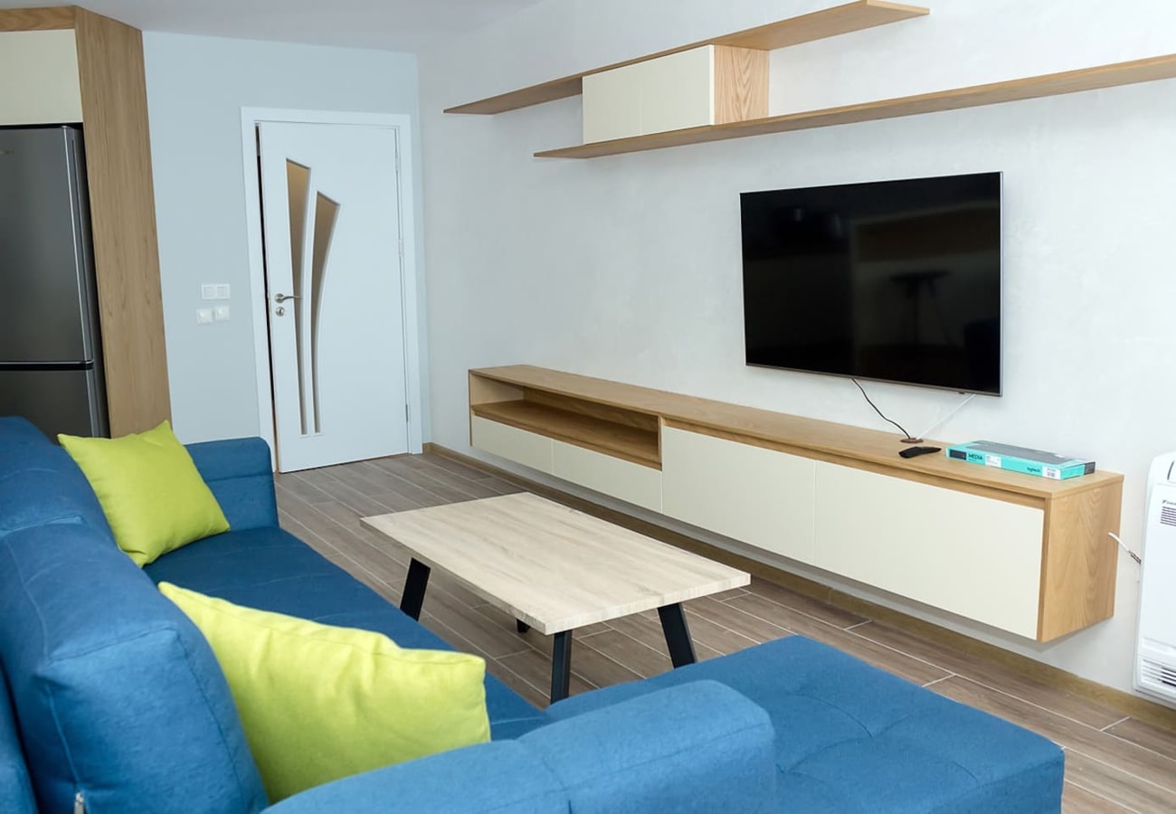 White Lagoon - Luxurious 1BD Flat near Kavarna 8 Flat Manager Booking