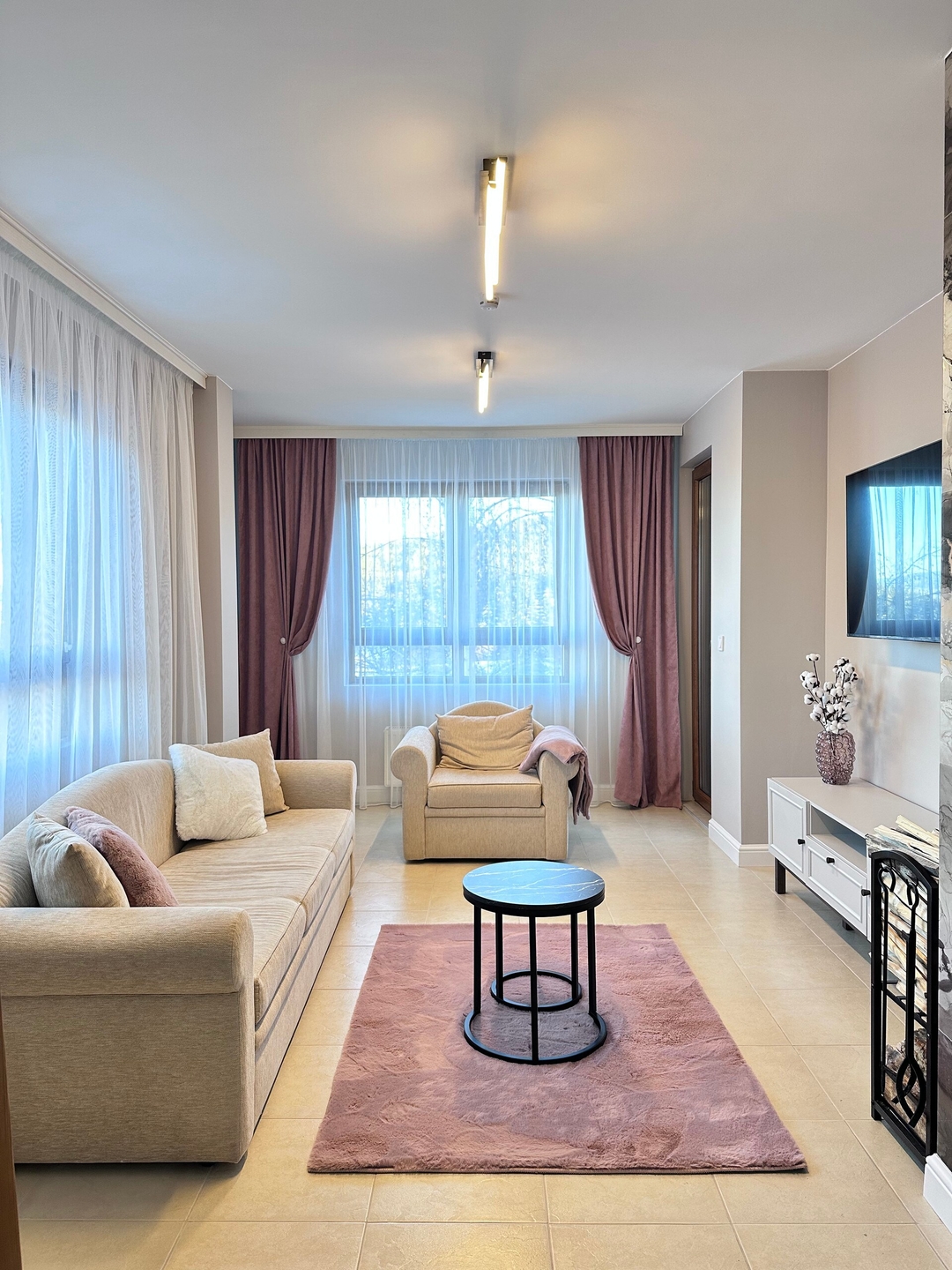 Elegance28 – Stylish Mountain Retreat in Bansko 5 Flat Manager Booking