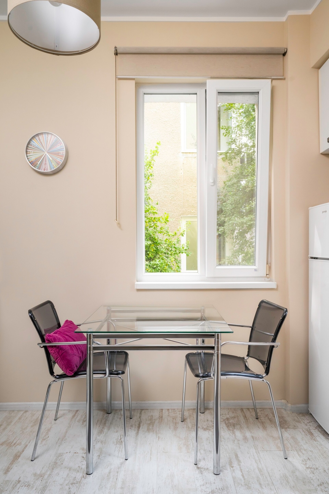 Cozy Nest near Eagle's Bridge with Workspace 7 Flat Manager Booking