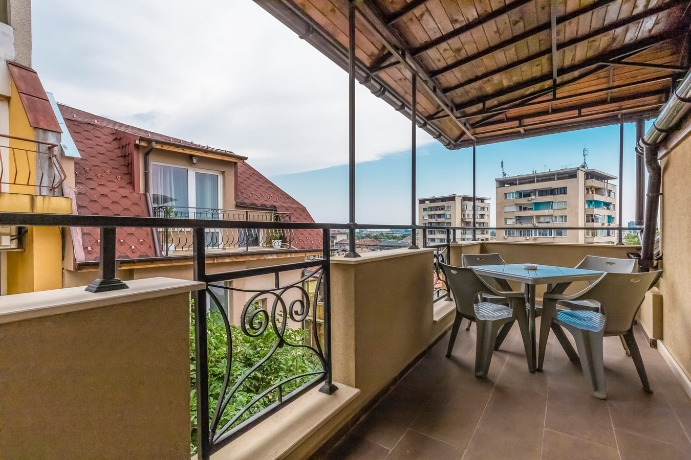 1BD Flat with a lovely terrace in the city centre Flat Manager Booking