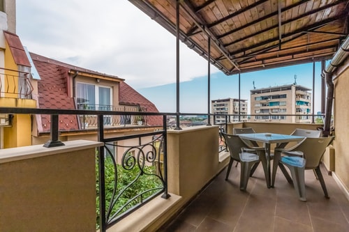 1BD Flat with a lovely terrace in the city centre 0 Flat Manager Booking