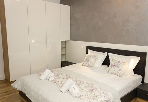 Modern Seaside Retreat 1BD Apartments 12 Flat Manager Booking