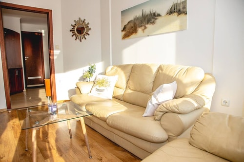 Nessebar's NEW Town TOP Centre 2-BDR Apartment 15 Flat Manager Booking