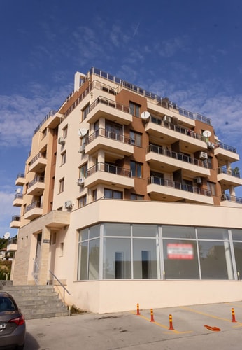 Spacious 3BD Flat with Large Terrace & Sea View 22 Flat Manager Booking