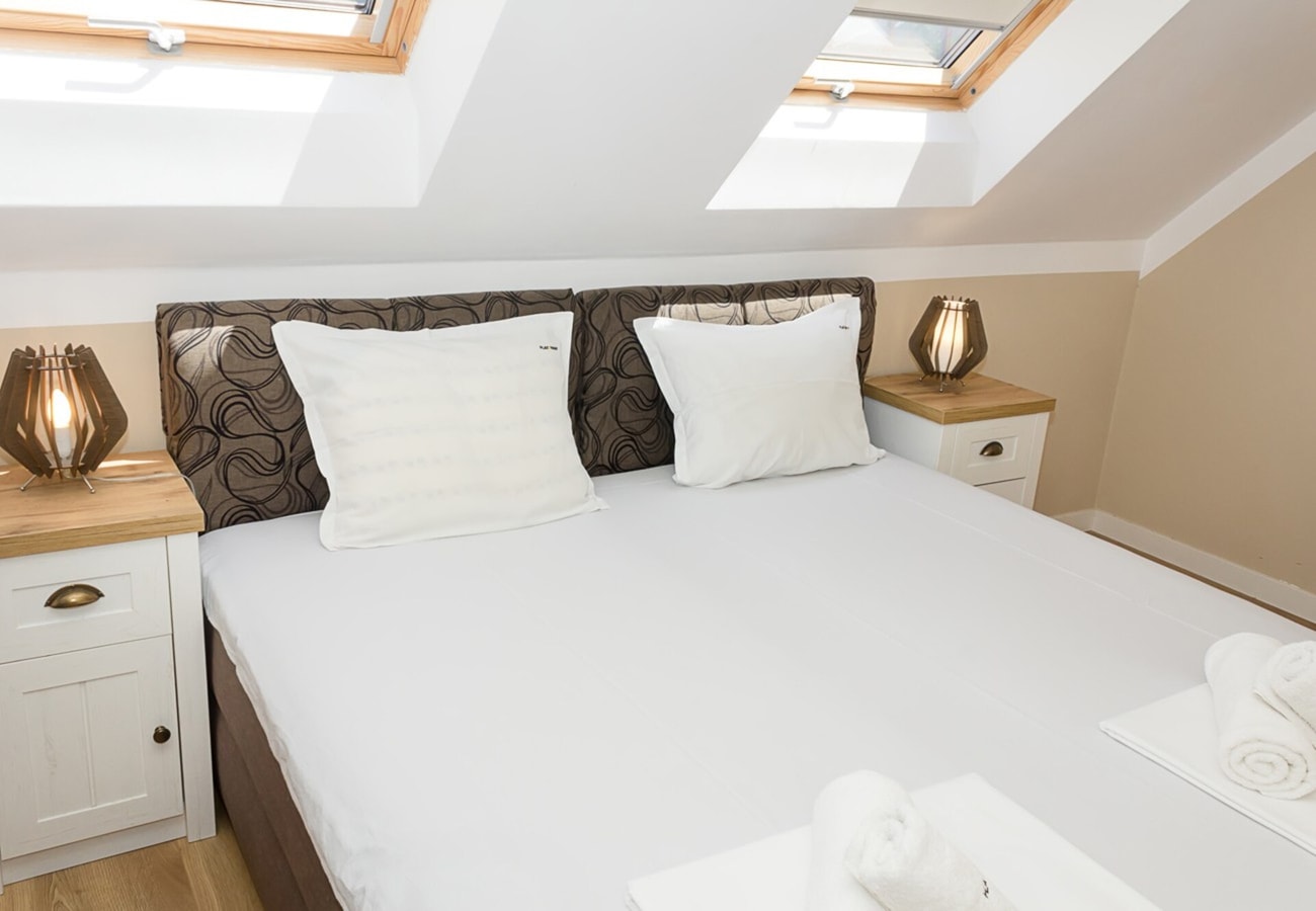 Warm&Comfy 3BD Apt Varna Center 46 Flat Manager Booking