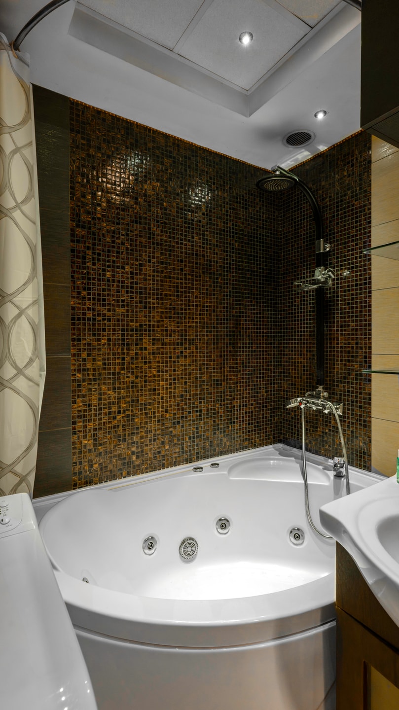 Valeri Pirotska 1BD · Central 1BD Apartment Next to Women's Market 20 Flat Manager Booking