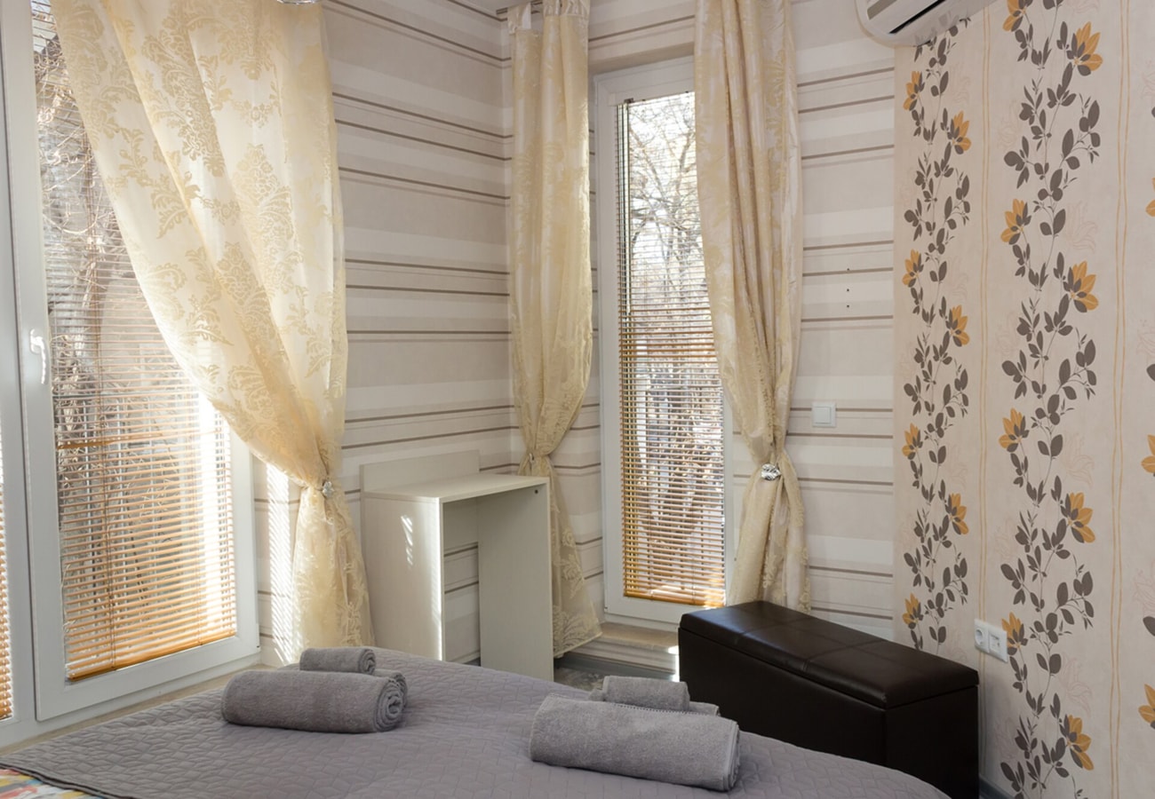 ACRYLIC & PASTEL Apartments 13 Flat Manager Booking