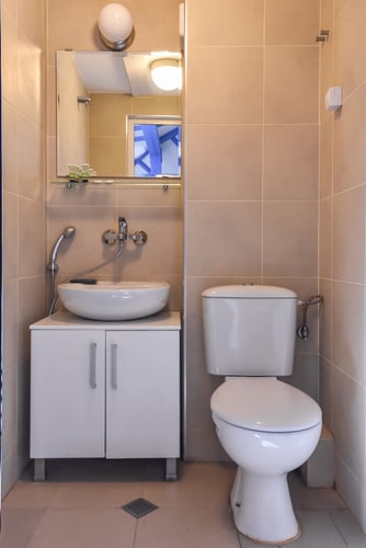 The Ivy House - A Cozy Attic near the City Center 6 Flat Manager Booking