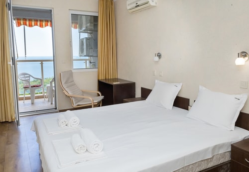 Cozy Retreat with Sea View & Balcony | Nikea Park 3 Flat Manager Booking