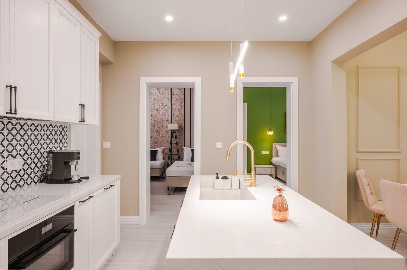 Central Stylish Suite & Studio with Shared Terrace 10 Flat Manager Booking