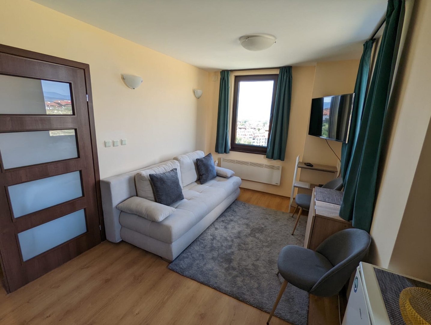 Stylish 2BD Apartment with Panoramic Mountain View 5 Flat Manager Booking