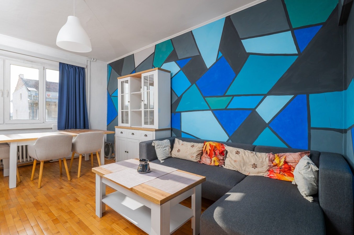 Prime Location in City Center I The Blue Art Spot 2 Flat Manager Booking