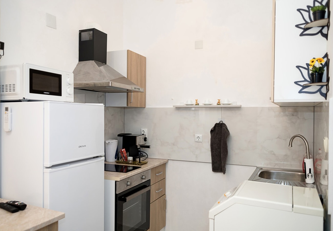 Maria Luiza Studio II | Loft Sleeping Area 6 Flat Manager Booking