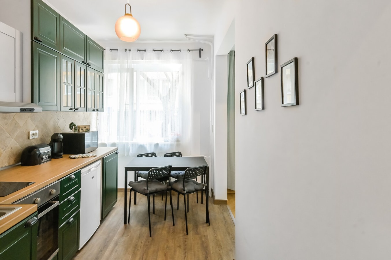 Floral Studio in the Heart of the City 6 Flat Manager Booking