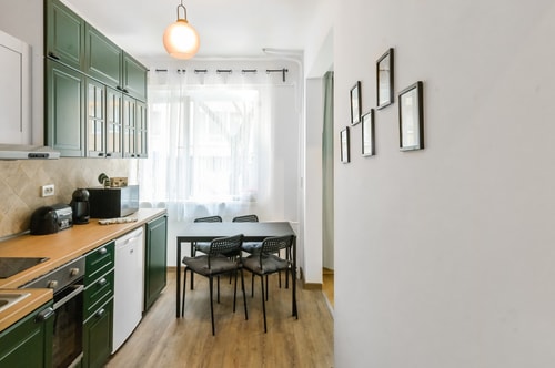 Floral Studio in the Heart of the City 6 Flat Manager Booking