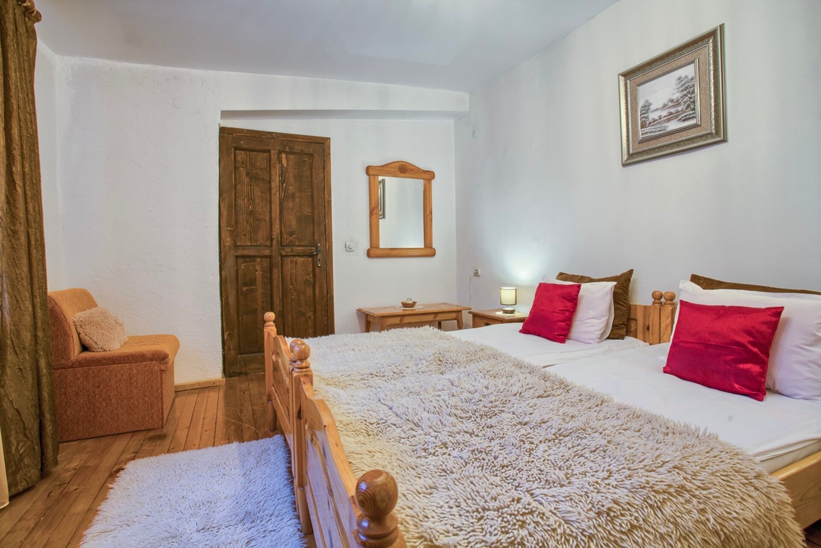 4- BDR House Monument of Culture & Architecture 10 Flat Manager Booking