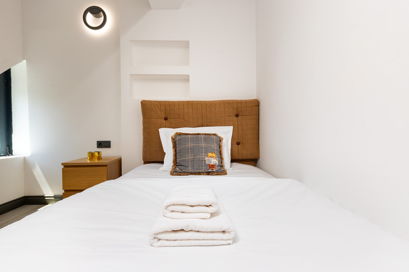 Central Apartments with Garden view - Apt No. 7 11 Flat Manager Booking