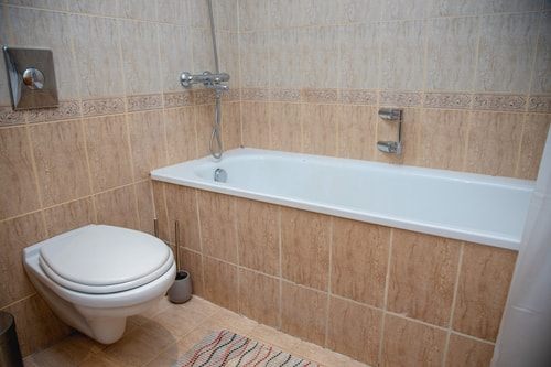Studio with a balcony near the centre 9 Flat Manager Booking