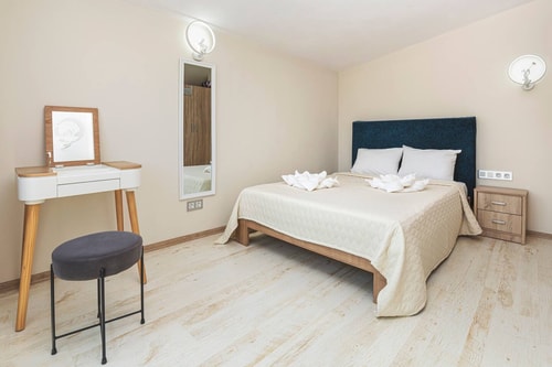 Fancy 1BD penthouse with terrace near the centre 2 Flat Manager Booking