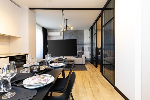 Modern 1BDR Apartment in a New Building 10 Flat Manager Booking