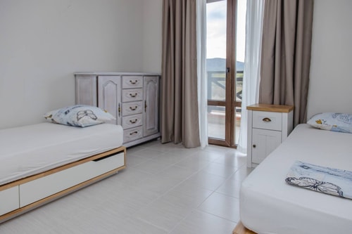 Lovely 3BD flat with PARKING and SEA VIEW 5 Flat Manager Booking