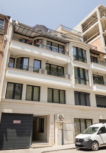 Exclusive Central Varna Apartment | 2 Beds+Parking 28 Flat Manager Booking