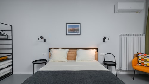 Aviva City Stay – Yellow Vibe Studio 4 Flat Manager Booking