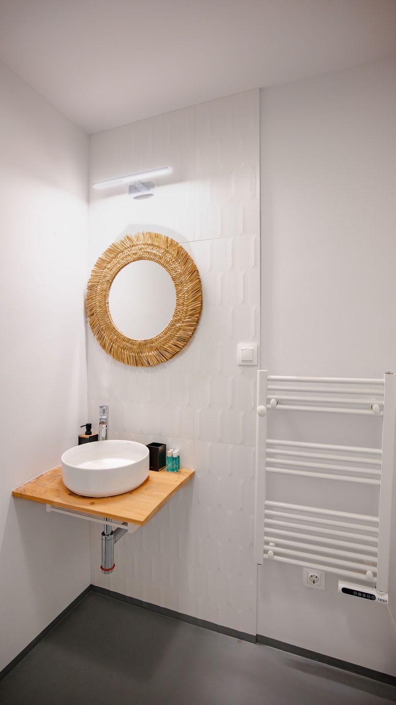 Aviva City Stay – Blue Note Studio 14 Flat Manager Booking